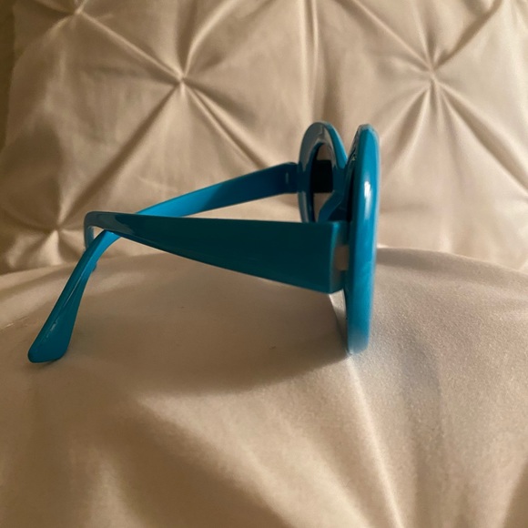 NEW BLUE RETRO SUNGLASSES - Picture 2 of 2
